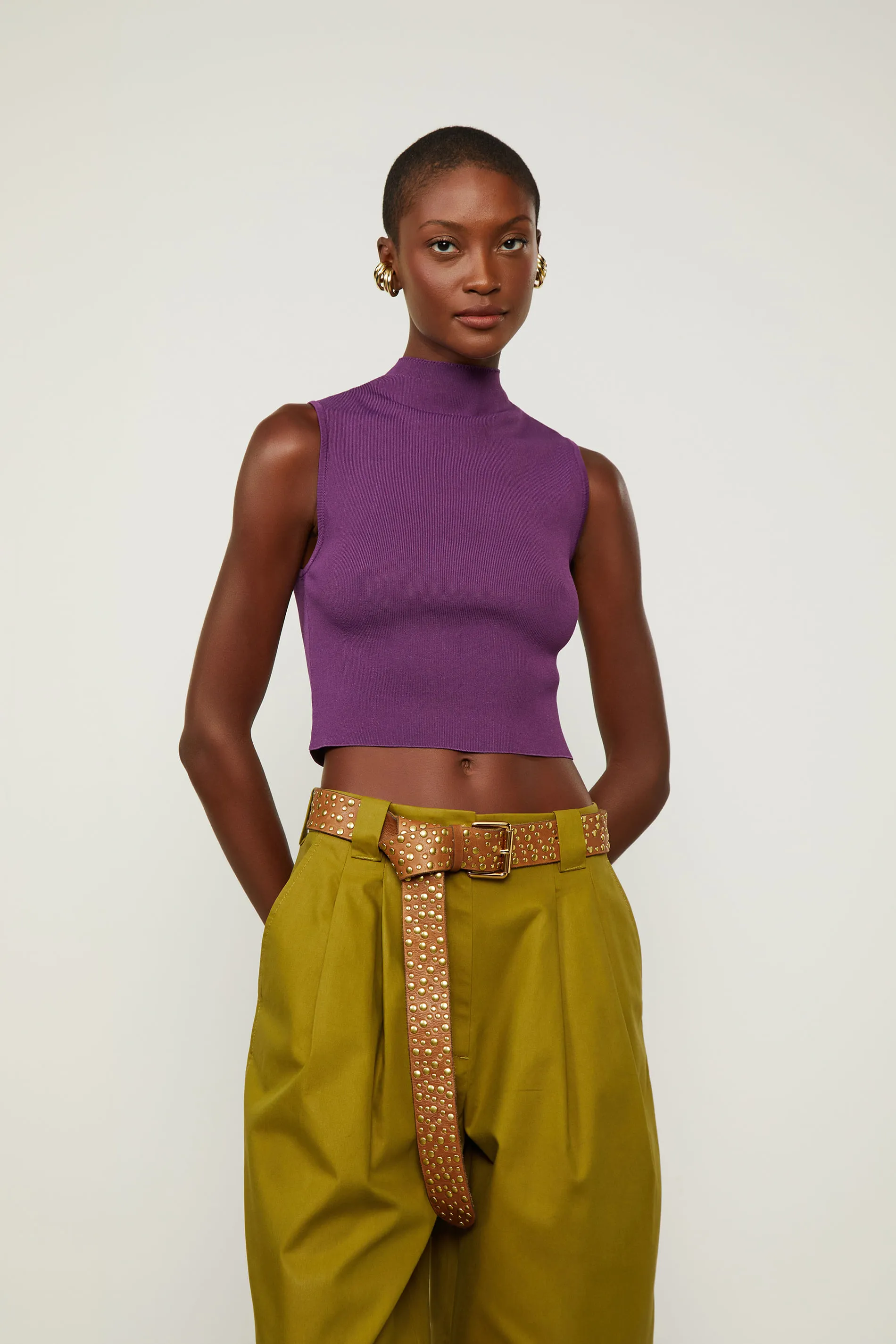 Blusa Básica De Tricot Cropped Gola Alta