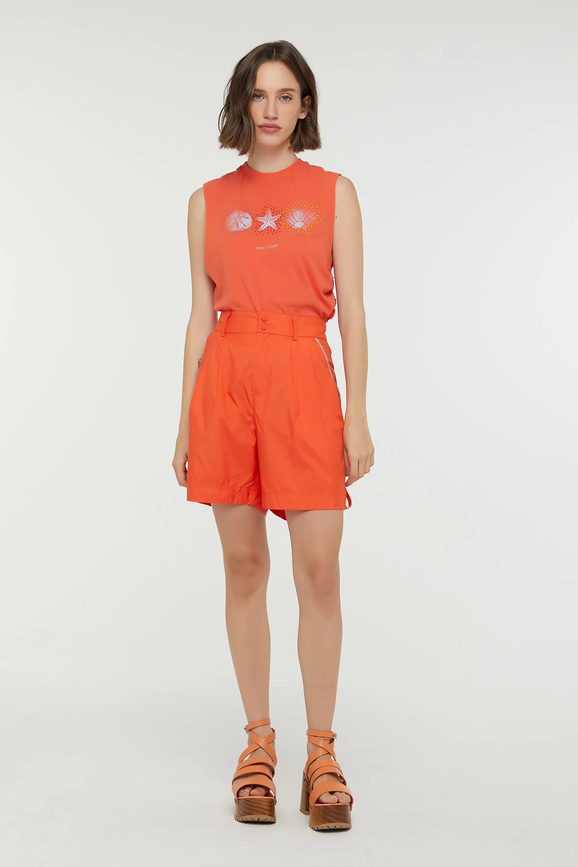 Shorts De Nylon Com Piping e Cinto