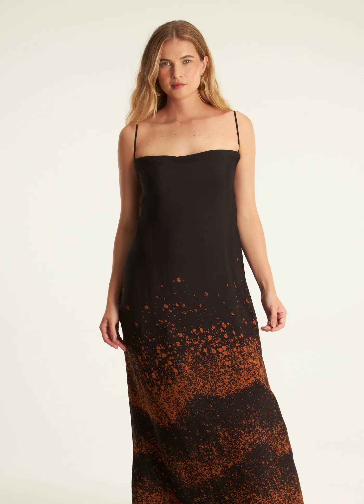 Vestido alcinha estampado vulcão