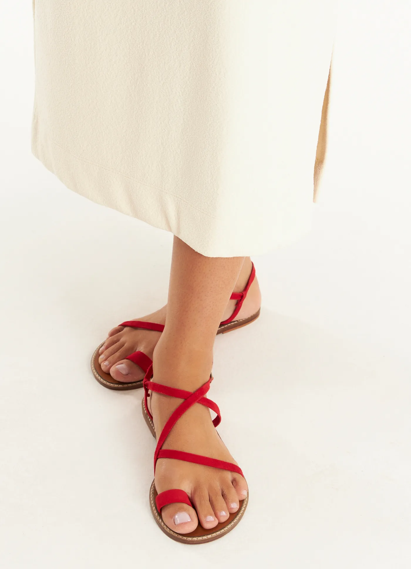 Sandália rasteira couro ísis vermelho