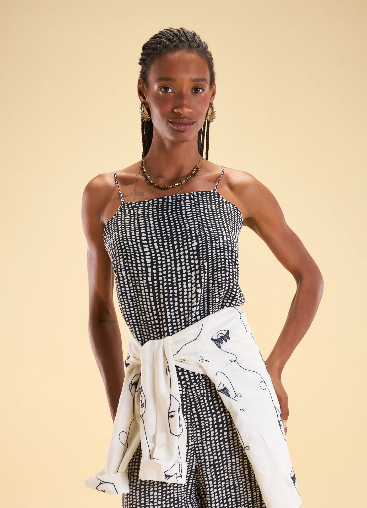 Blusa alcinha estampada pontilhada