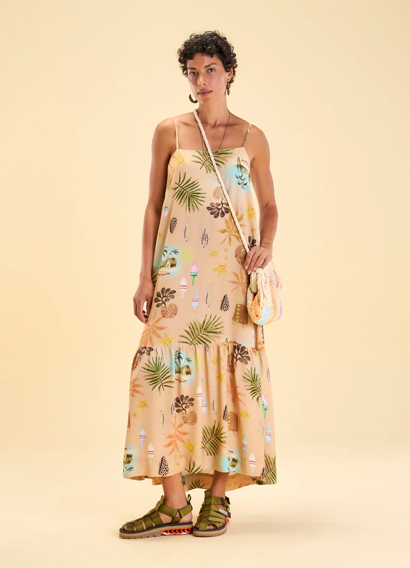 Vestido longo alcinha estampado vilarejo