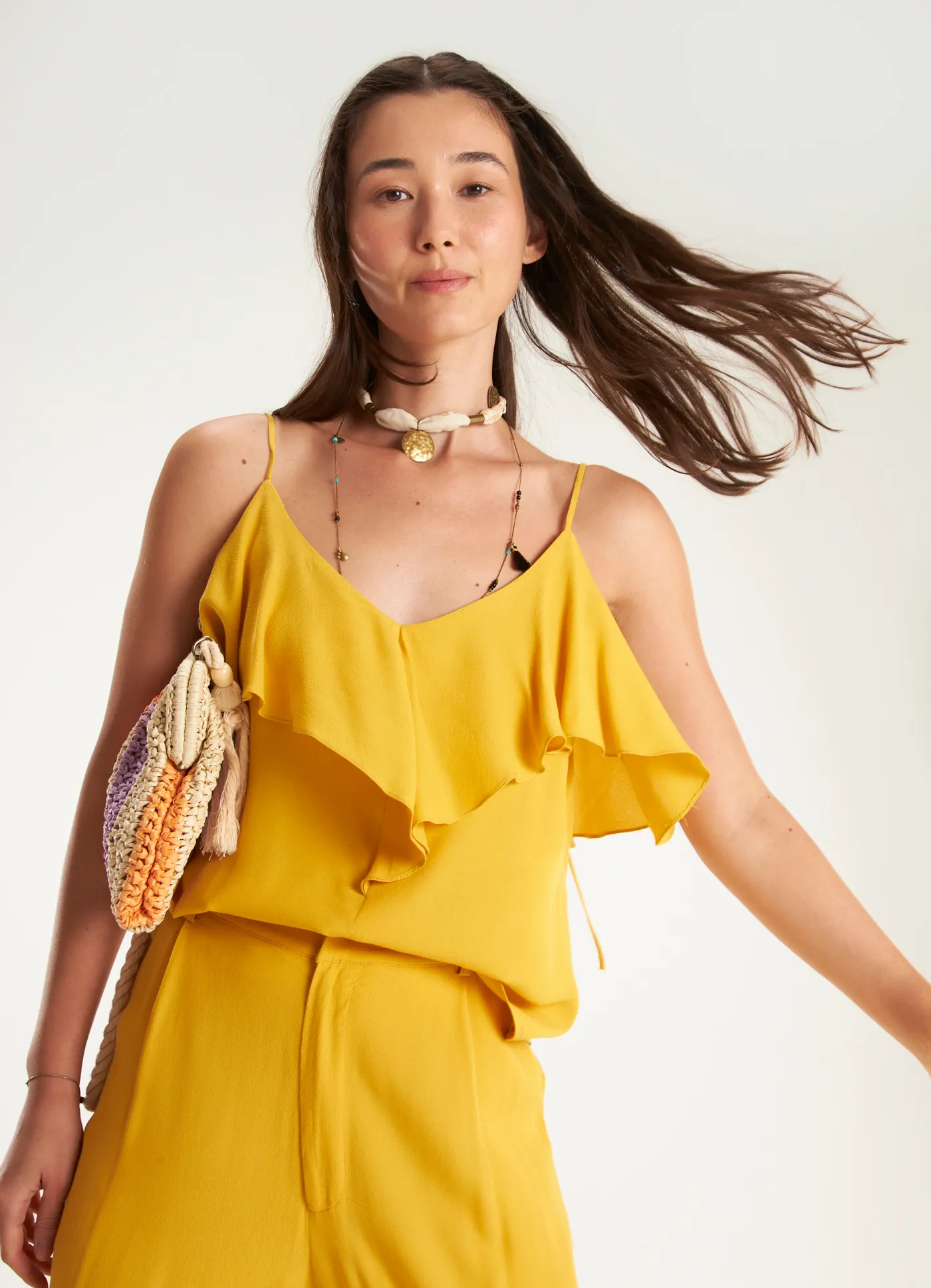 Blusa alça crepe lótus amarelo