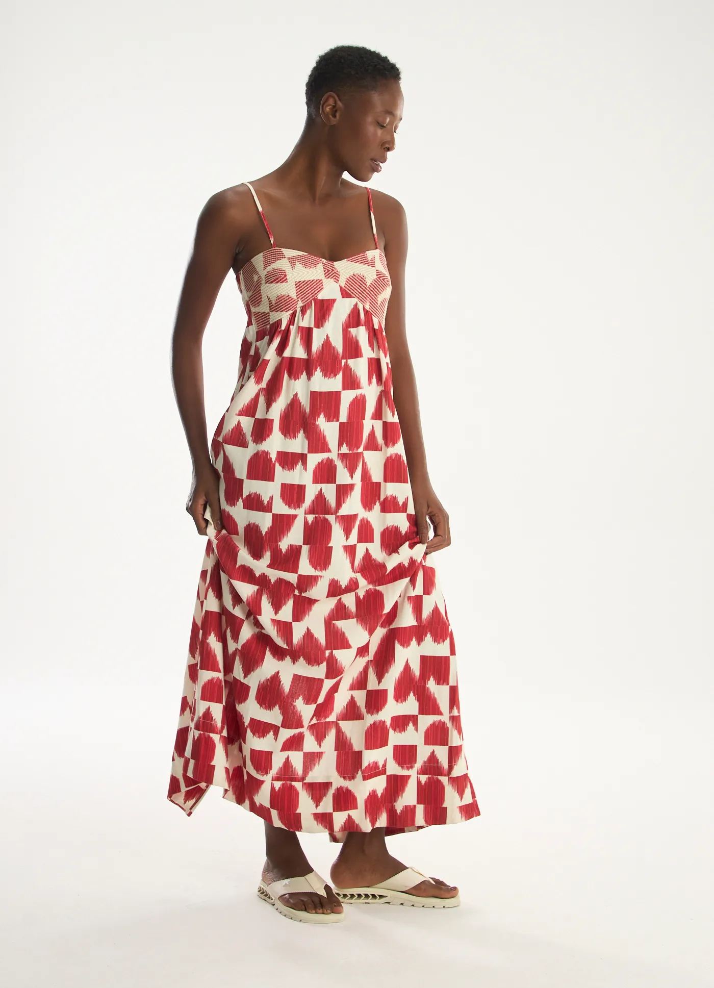 Vestido linho alça estampado coração partido