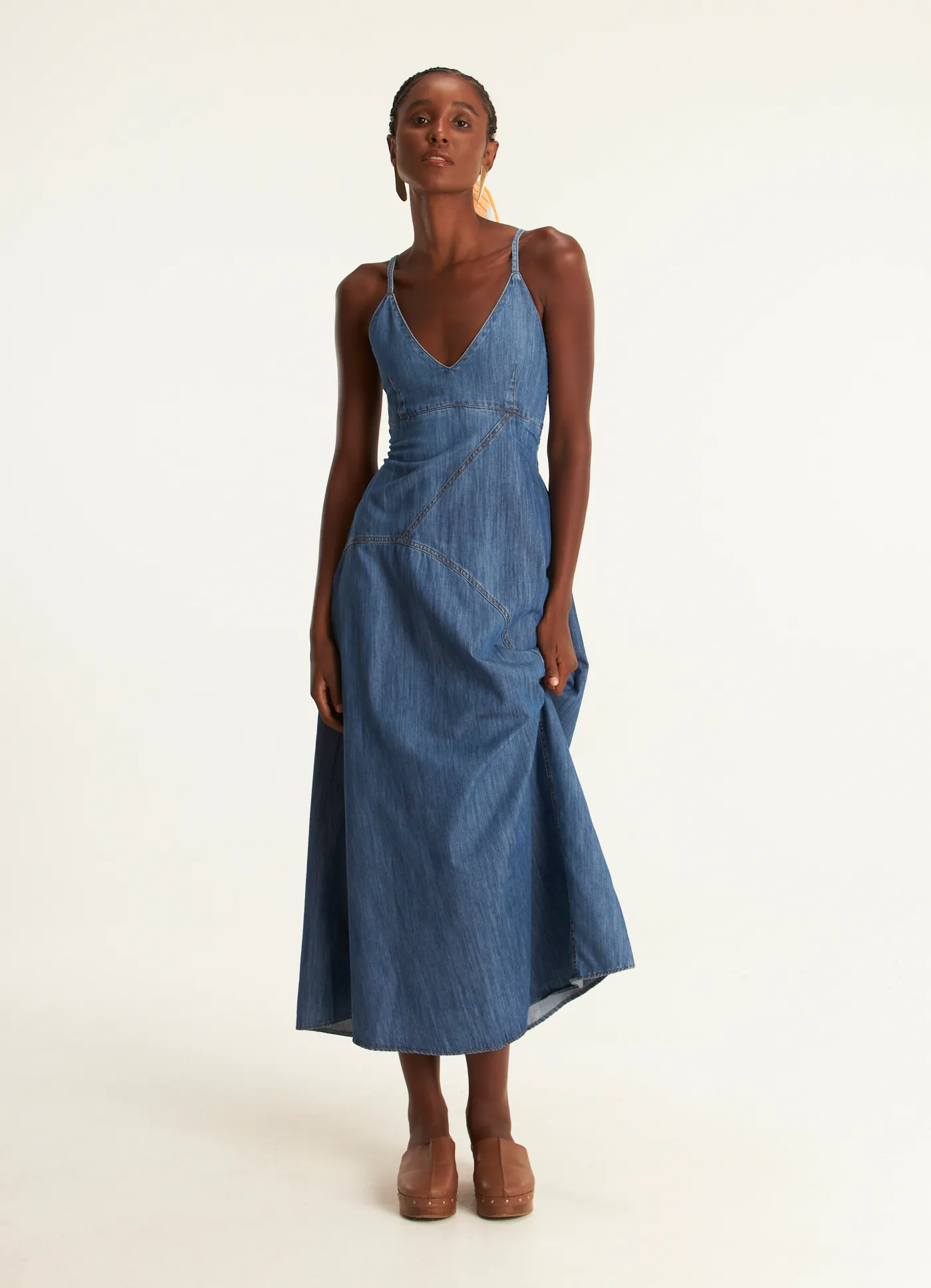 Vestido recortes jeans