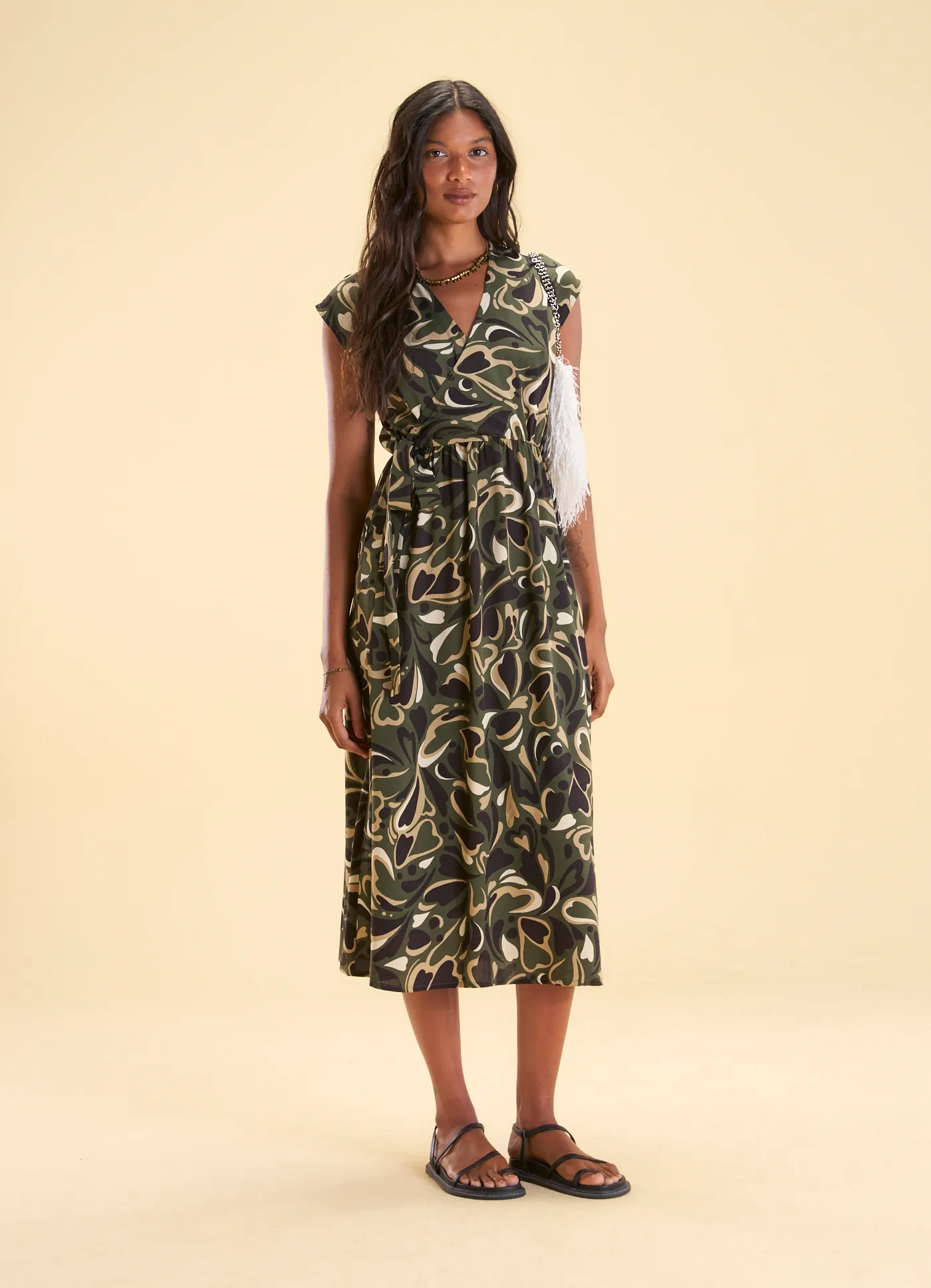 Vestido midi acinturado estampado marble