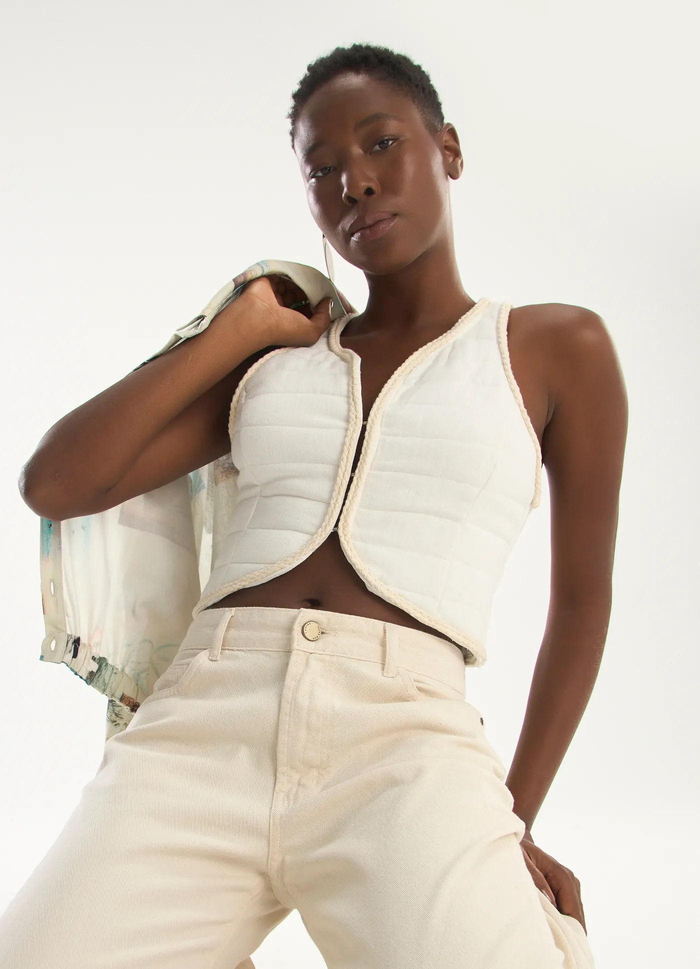 Colete matelassê linho leve off white