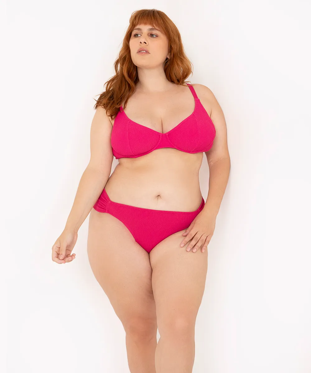 biquíni calcinha texturizada com franzido e proteção uv50 rosa