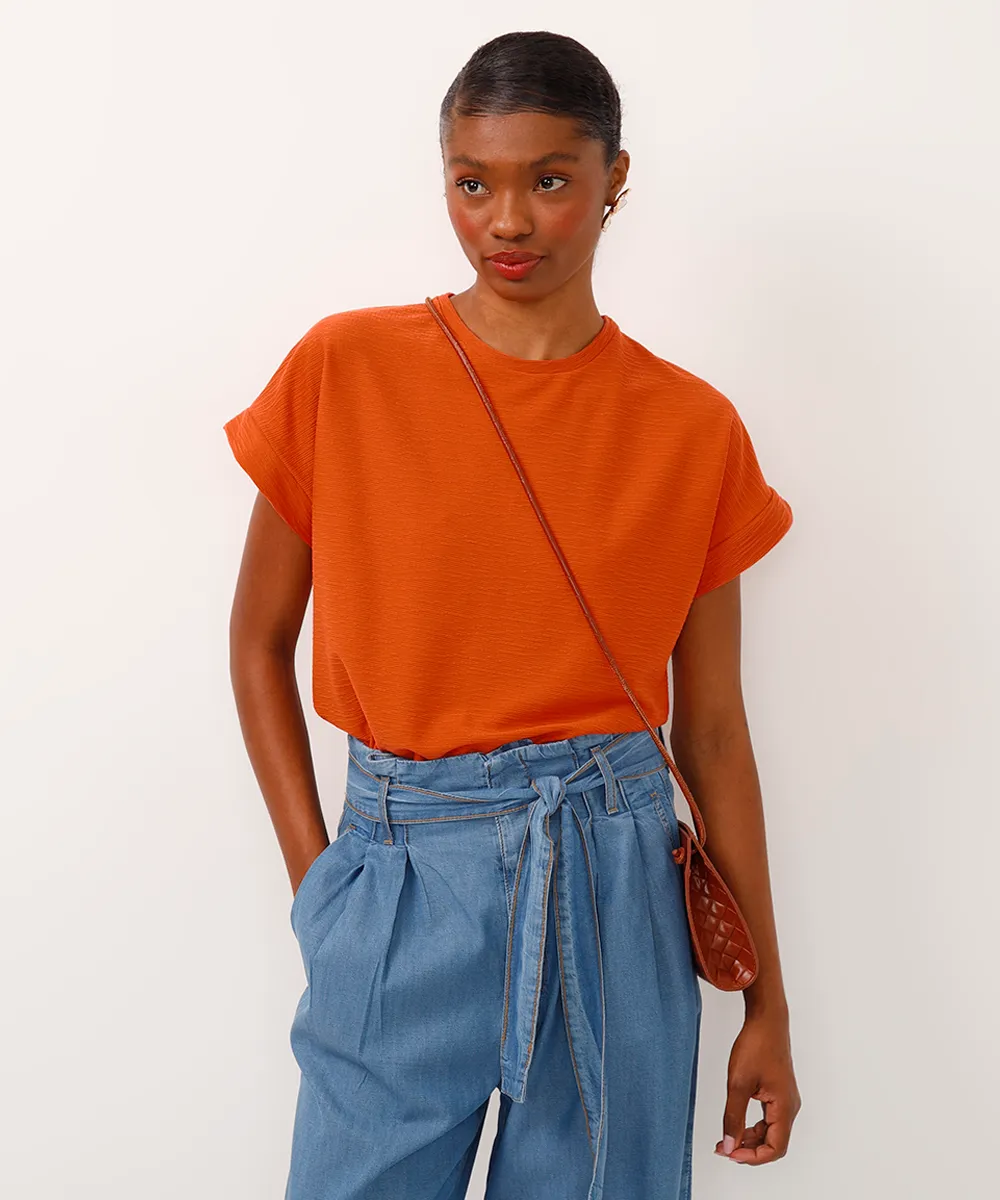 camiseta manga japonesa texturizada laranja