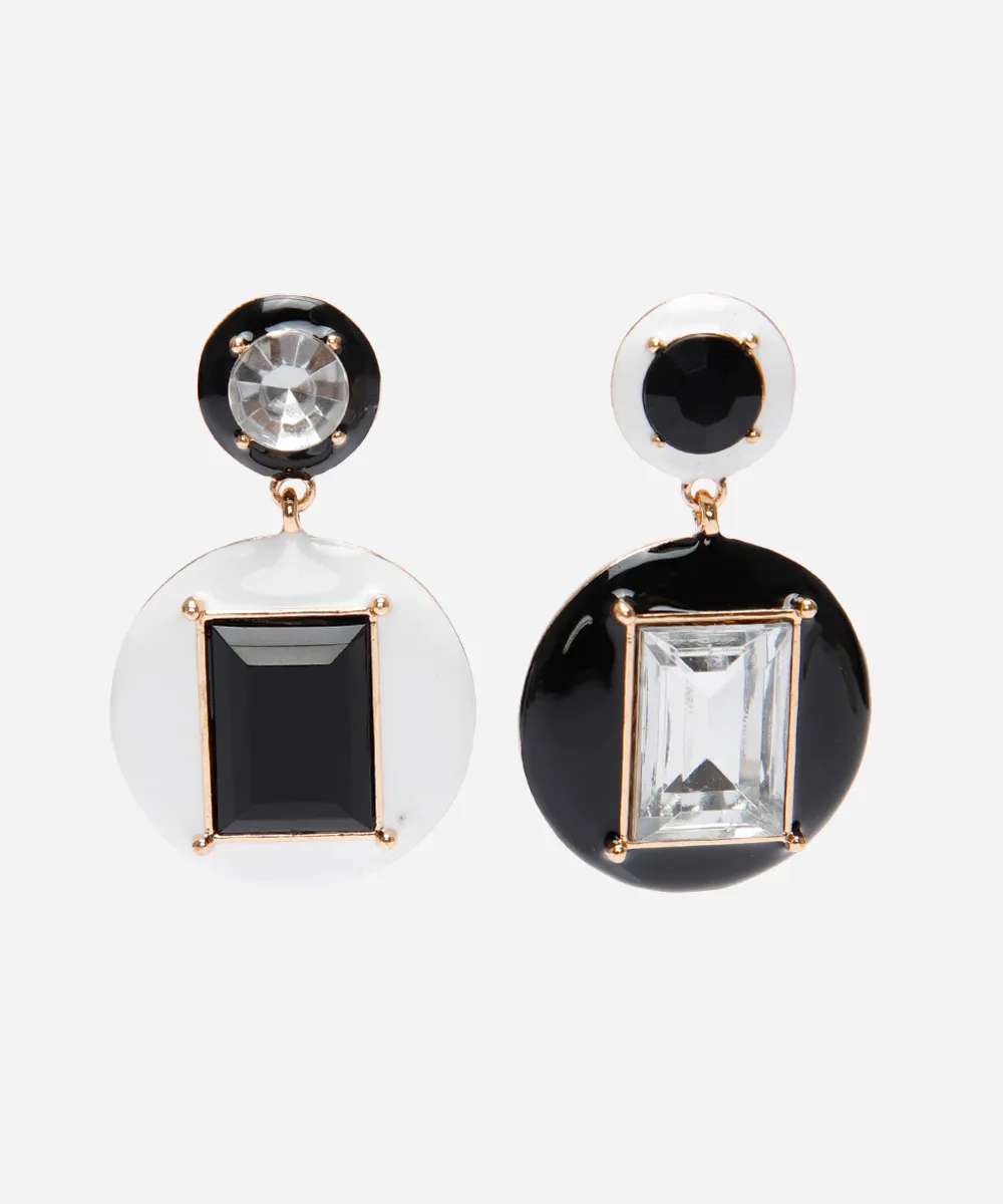 brinco arredondado com pedraria colorido