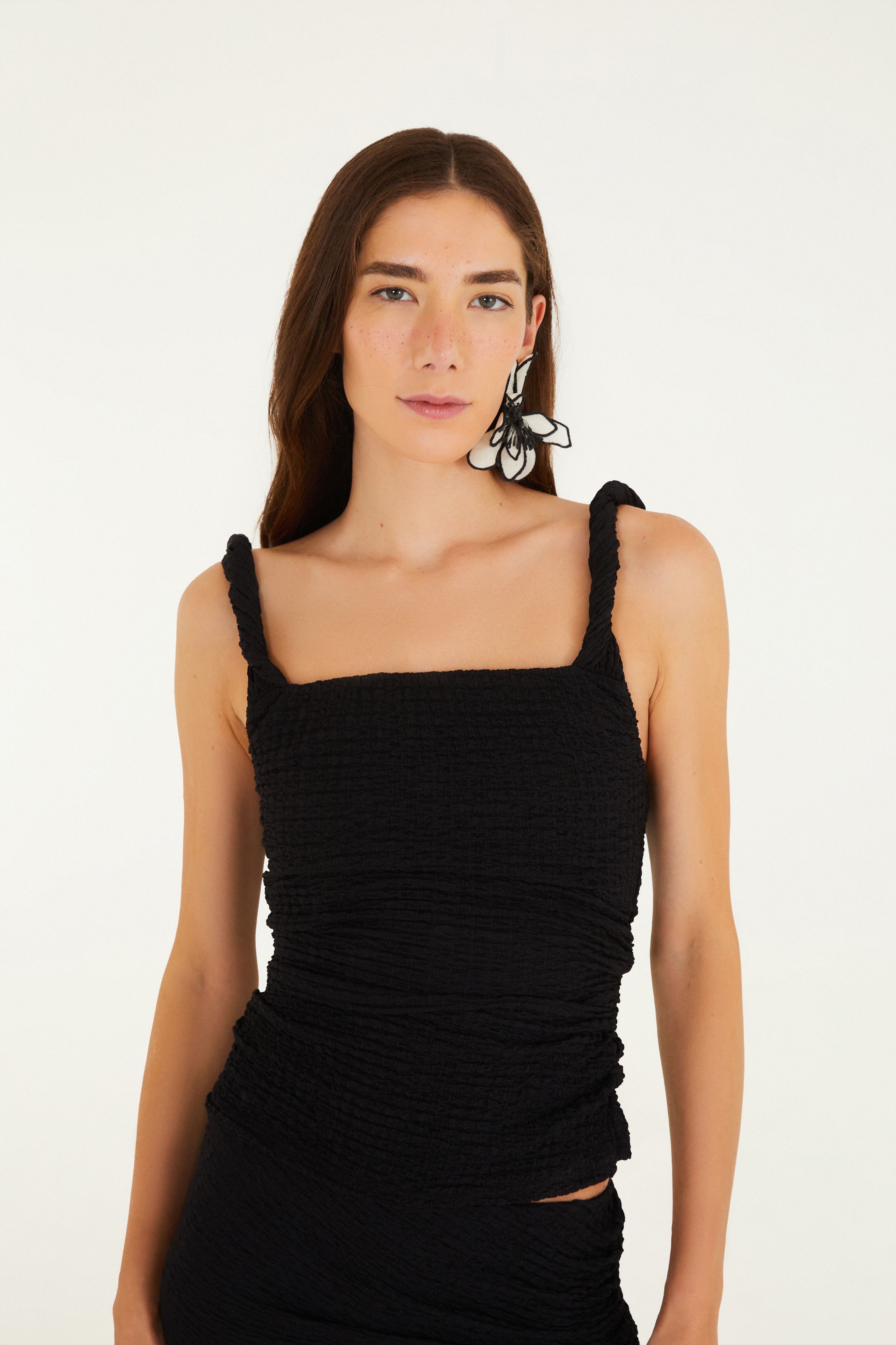 Regata Alça Torcida Textura