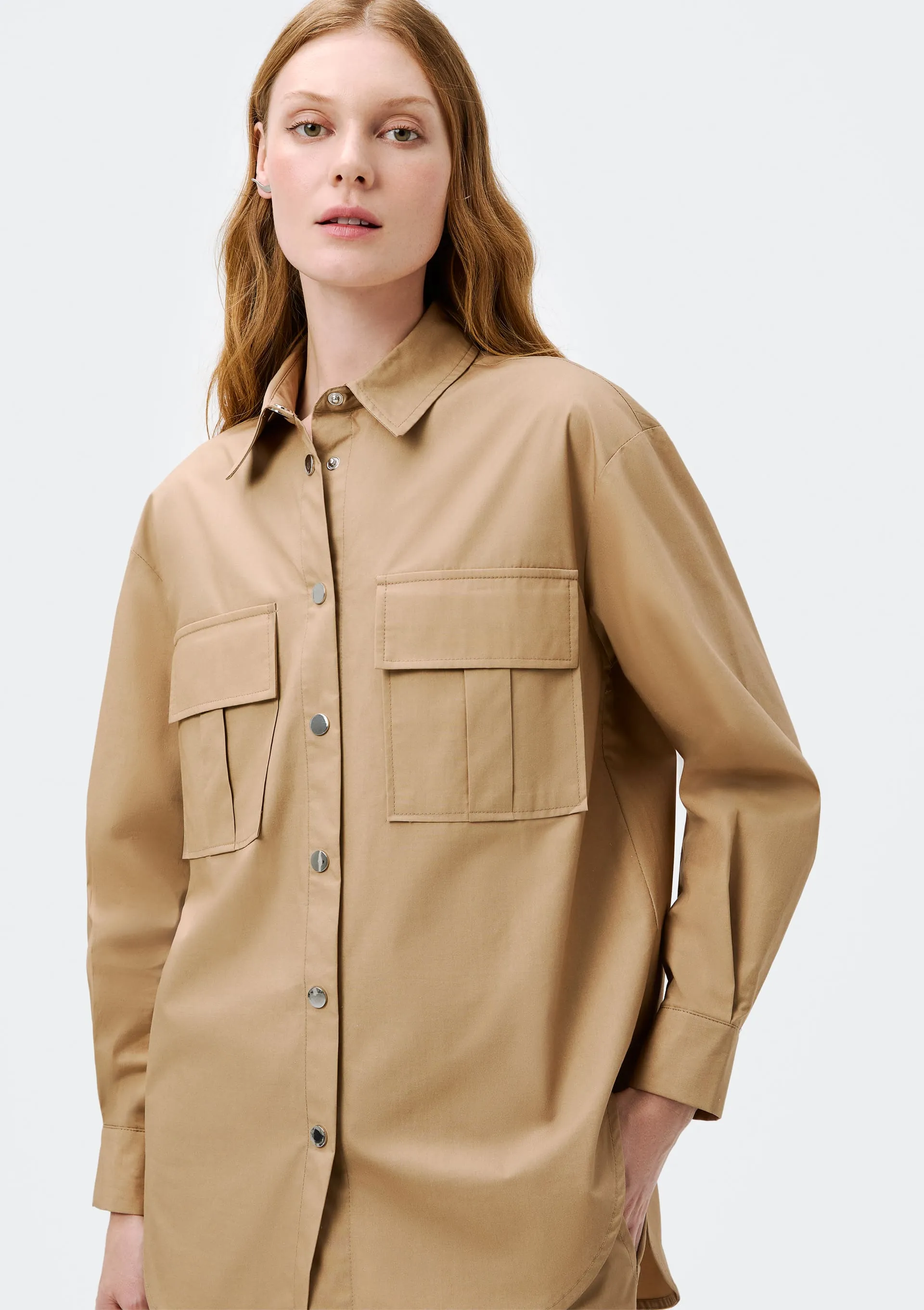 Camisa Feminina Manga Longa Com Bolso - Bege