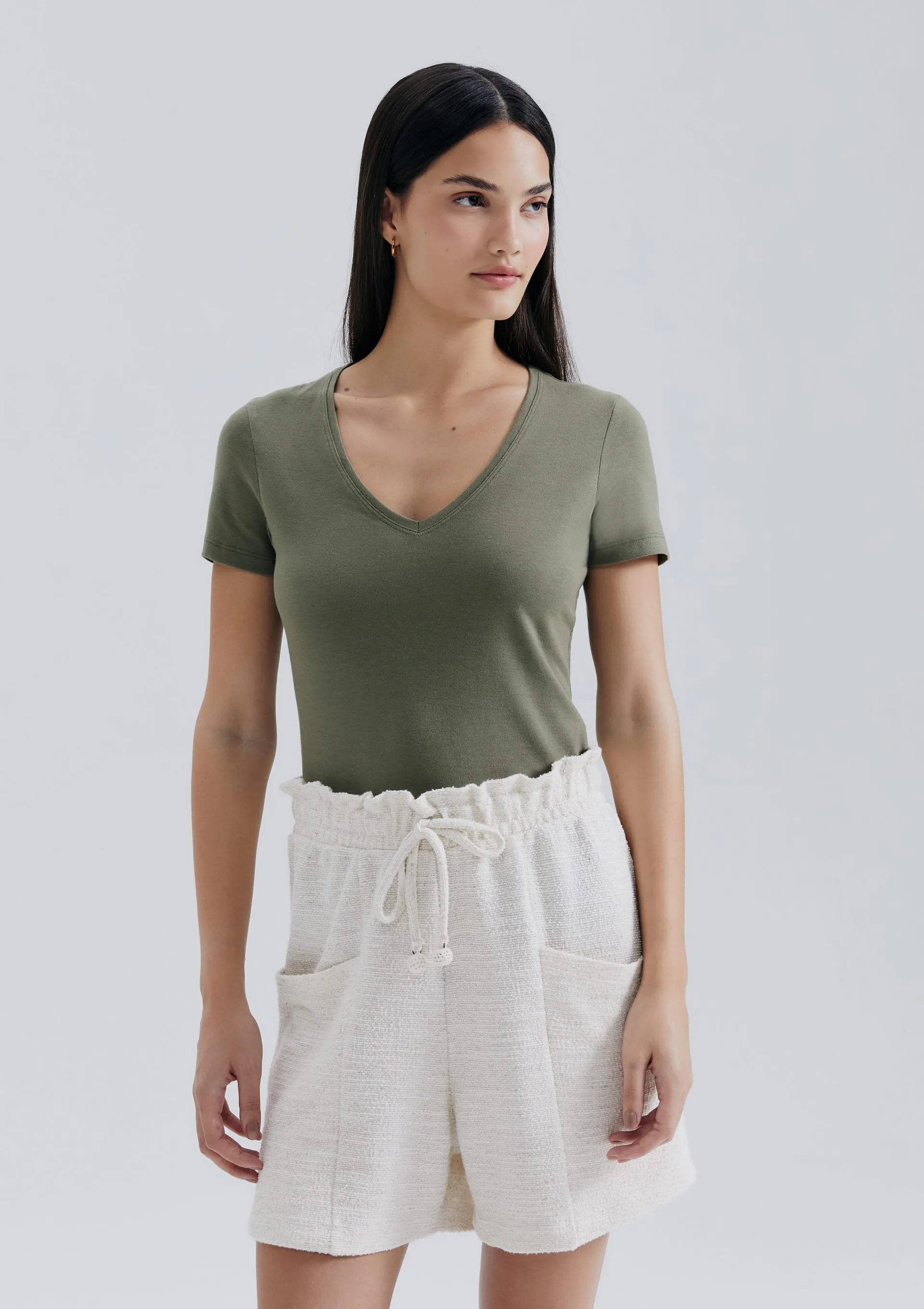 Blusa Básica Feminina Decote V Com Elastano - Verde