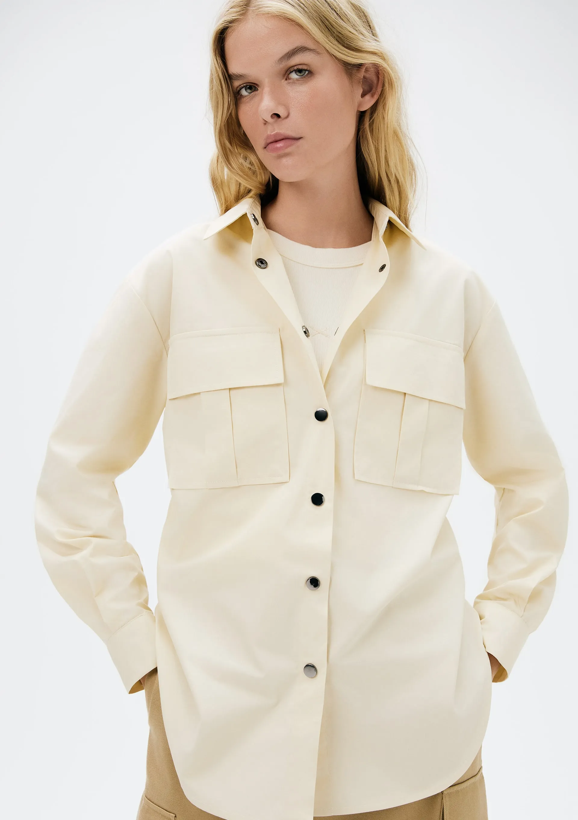 Camisa Feminina Manga Longa Com Bolso - Creme