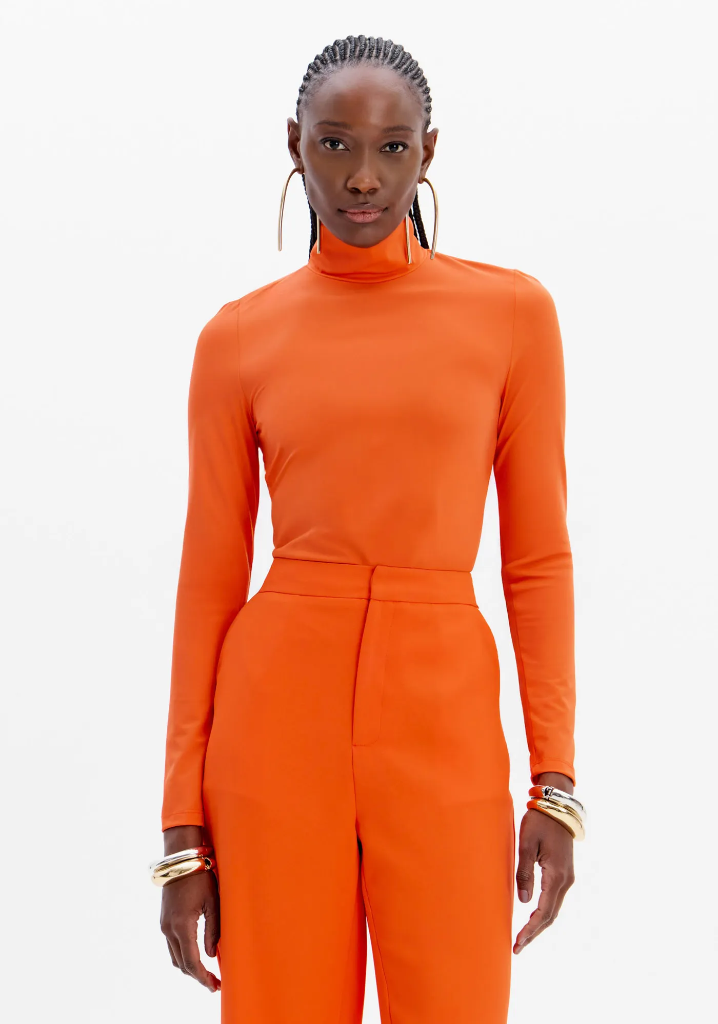 Blusa Justa Manga Longa Com Gola