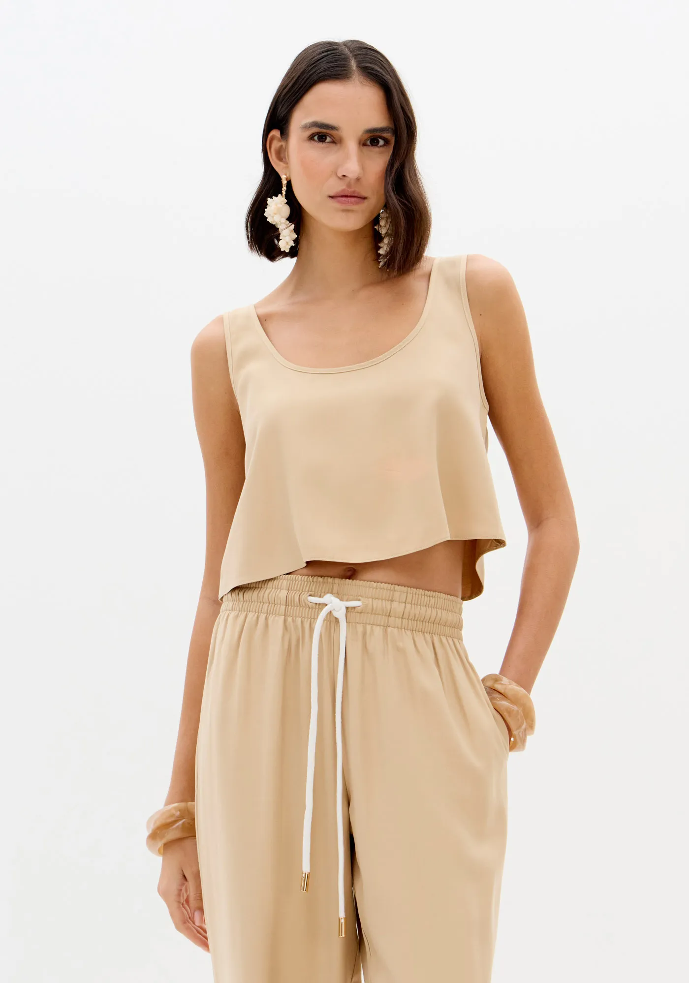 Blusa Curta Descolada Sem Mangas