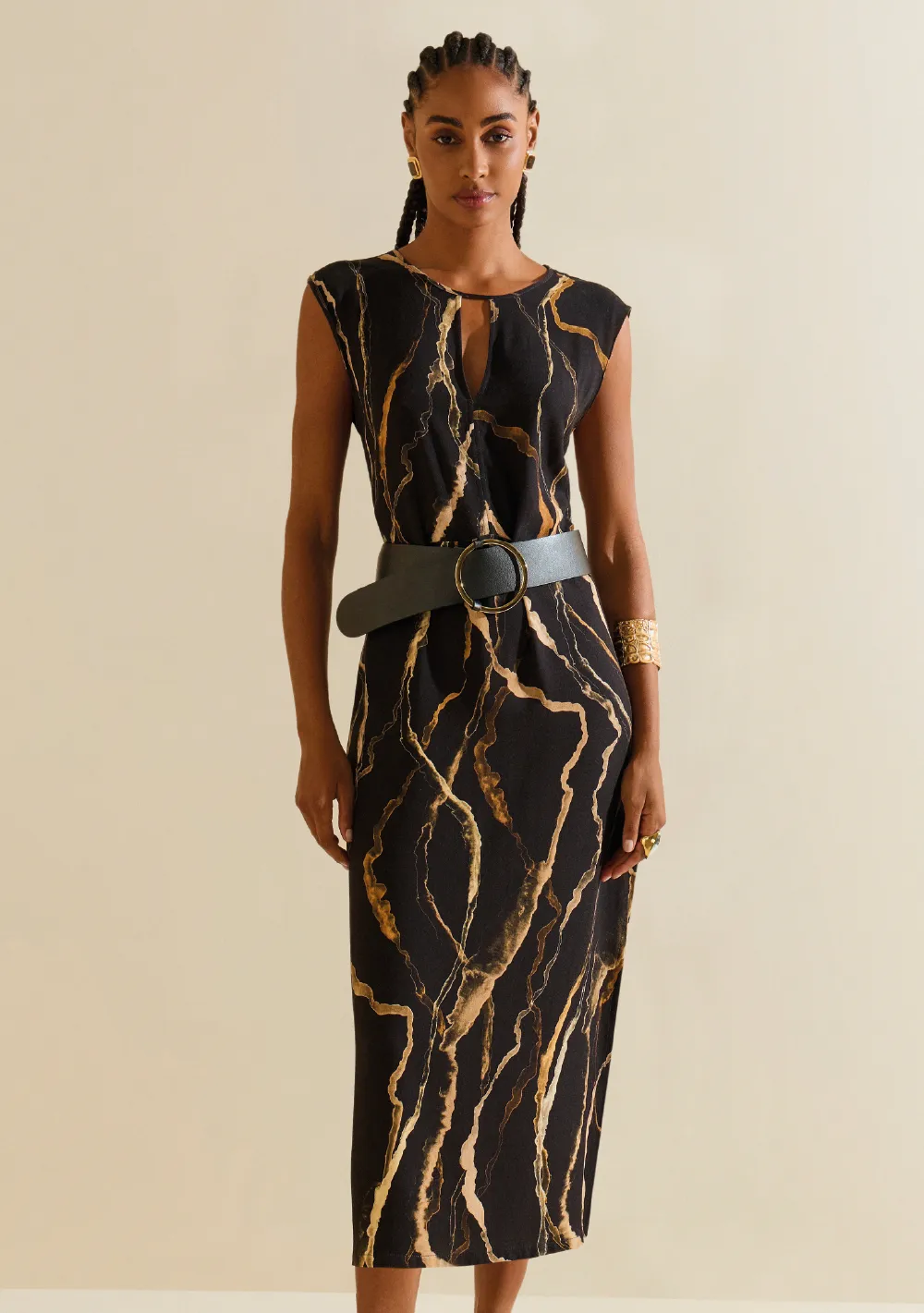 Vestido Morena Rosa Solto Decote Careca Sem Manga Midi Preto