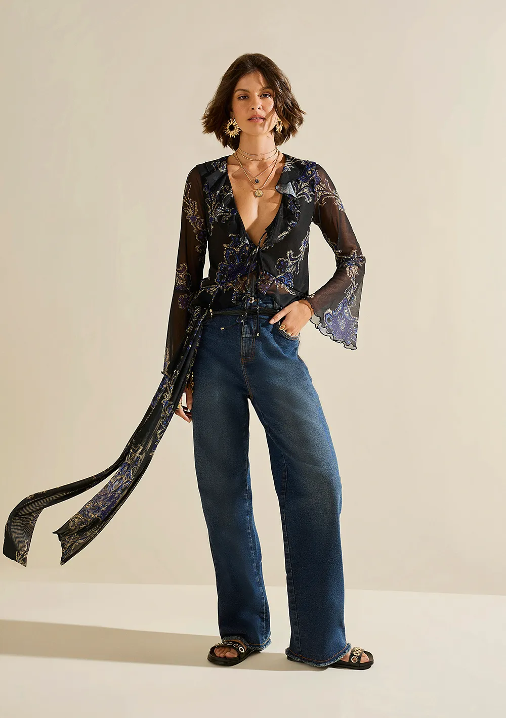 Blusa Morena Rosa Ajustada Decote V Manga Longa Padrão Preto