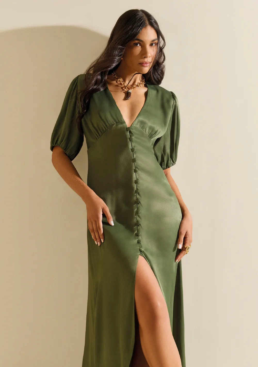 Vestido Morena Rosa Ajustado Decote V Sem Manga Longo Verde