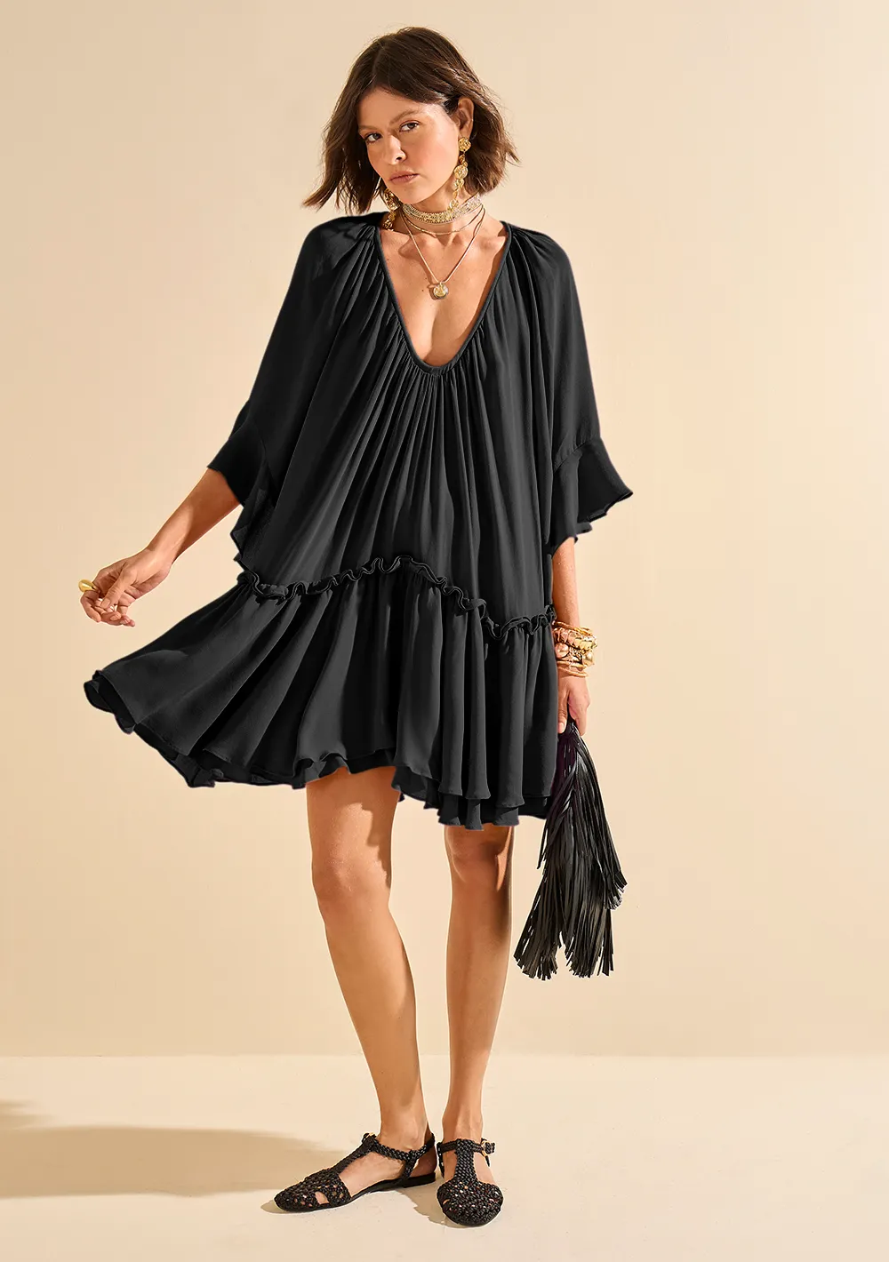 Vestido Morena Rosa Solto Decote V Manga 7 Oitavos Curto Preto