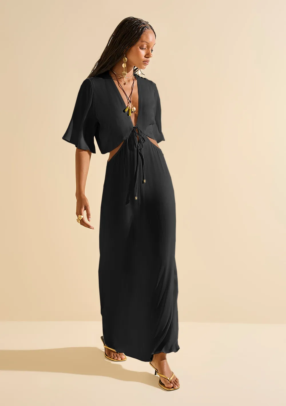 Vestido Morena Rosa Ajustado Decote V Manga Curta Longo Preto