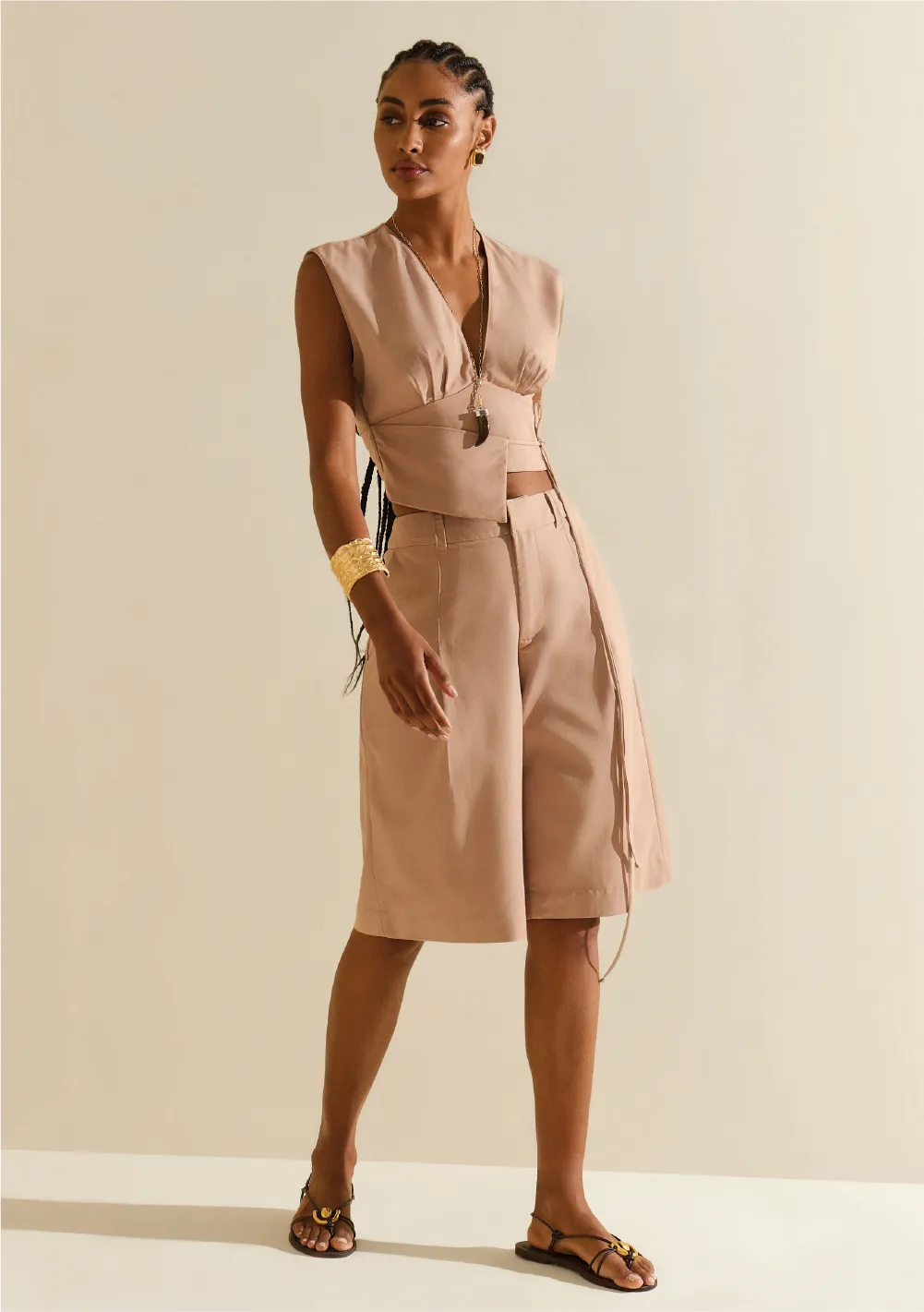 Bermuda Morena Rosa Reta Alta Marrom