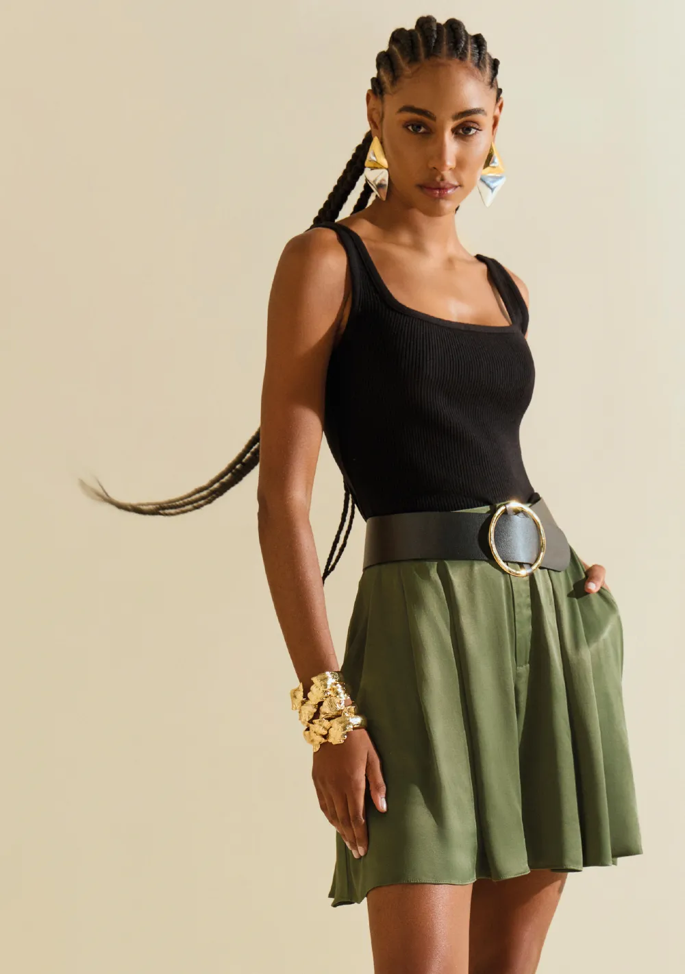 Regata Morena Rosa Ajustada Decote Quadrado Padrão Preto