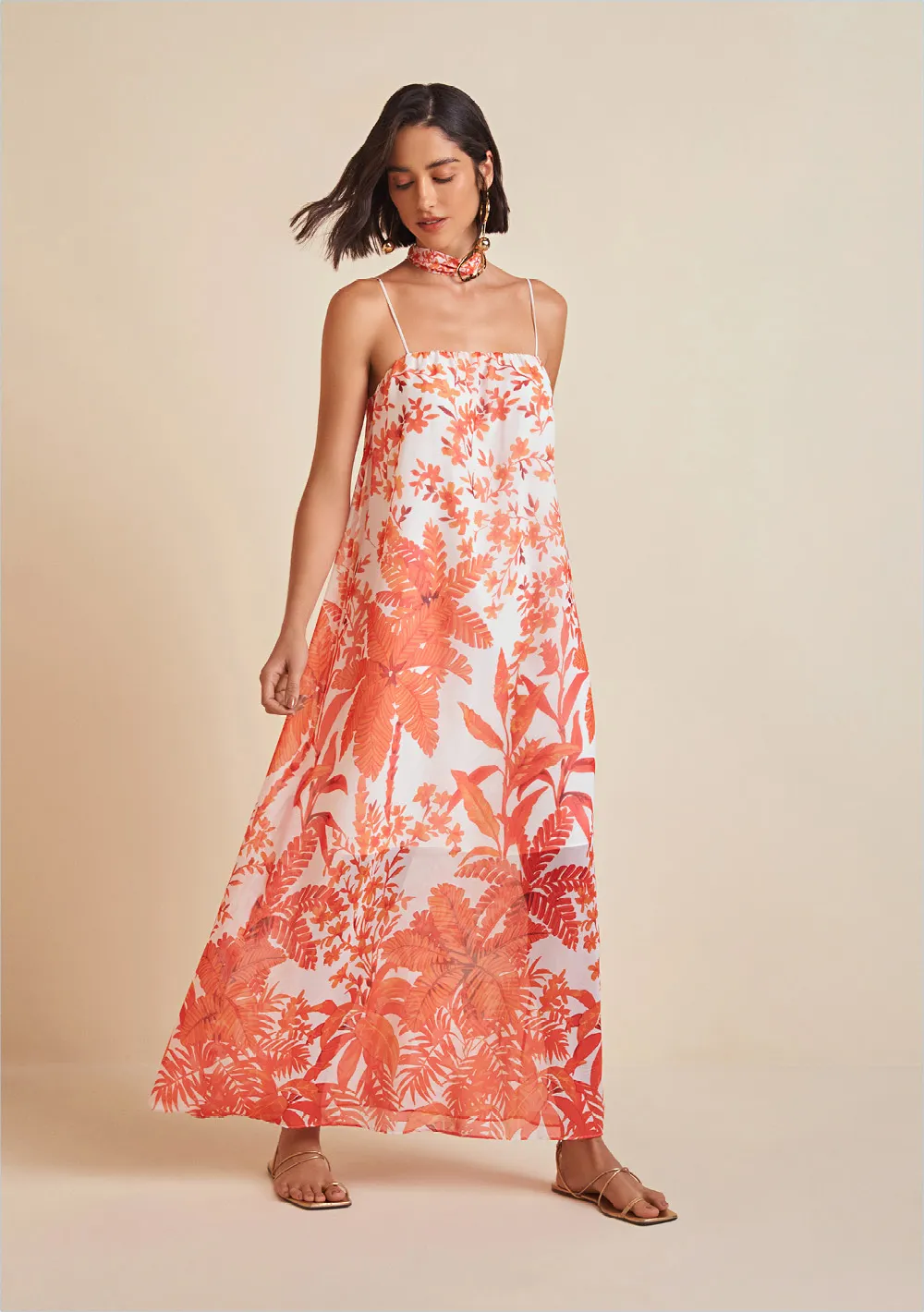 Vestido Morena Rosa Longo Decote Reto Estampa Localizada Laranja