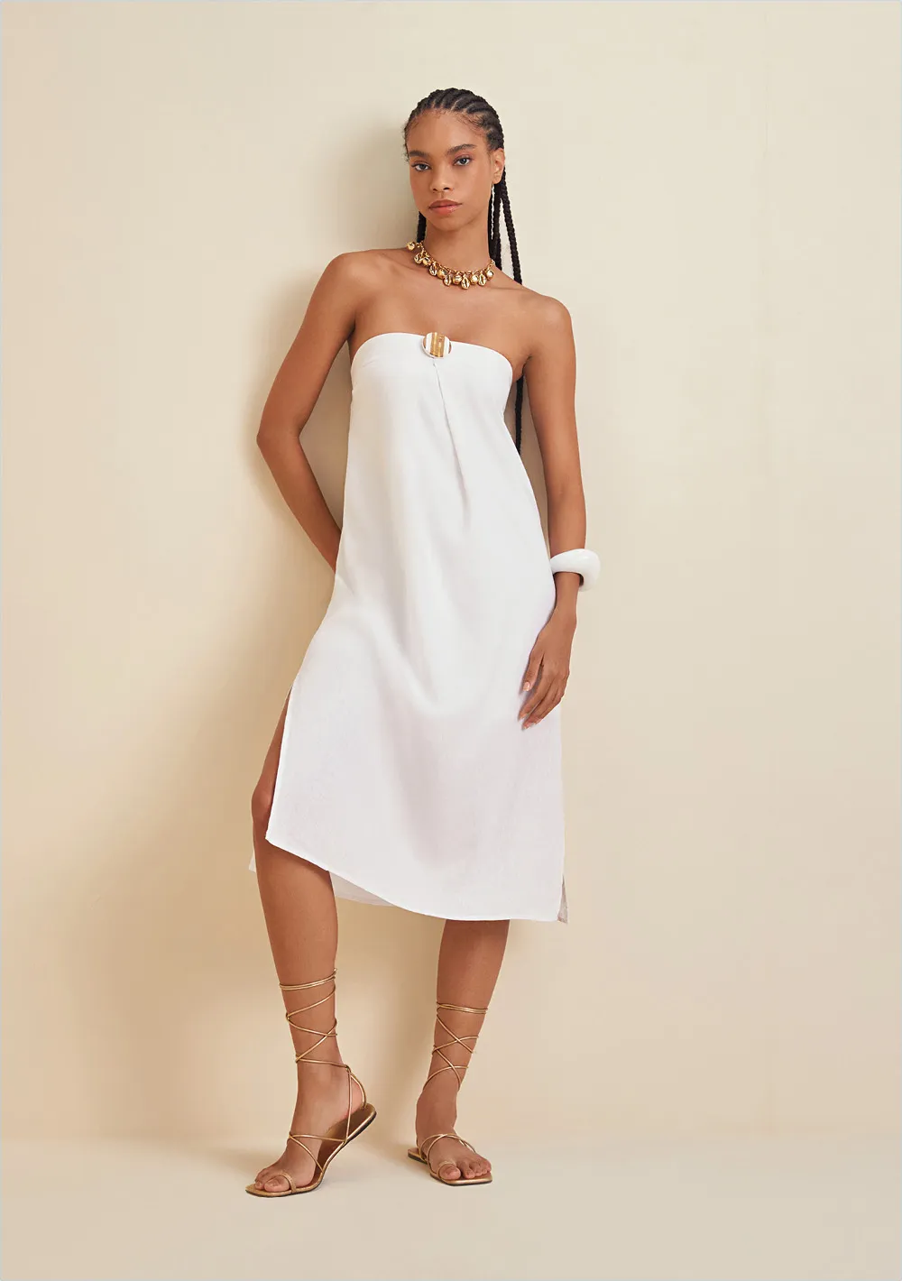 Vestido Morena Rosa Midi Decote Reto Detalhe Aviamentos Branco