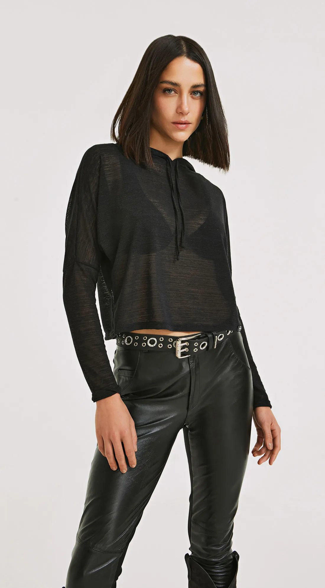 Blusa Morena Rosa Decote Redondo Manga Longa Com Capuz Preto