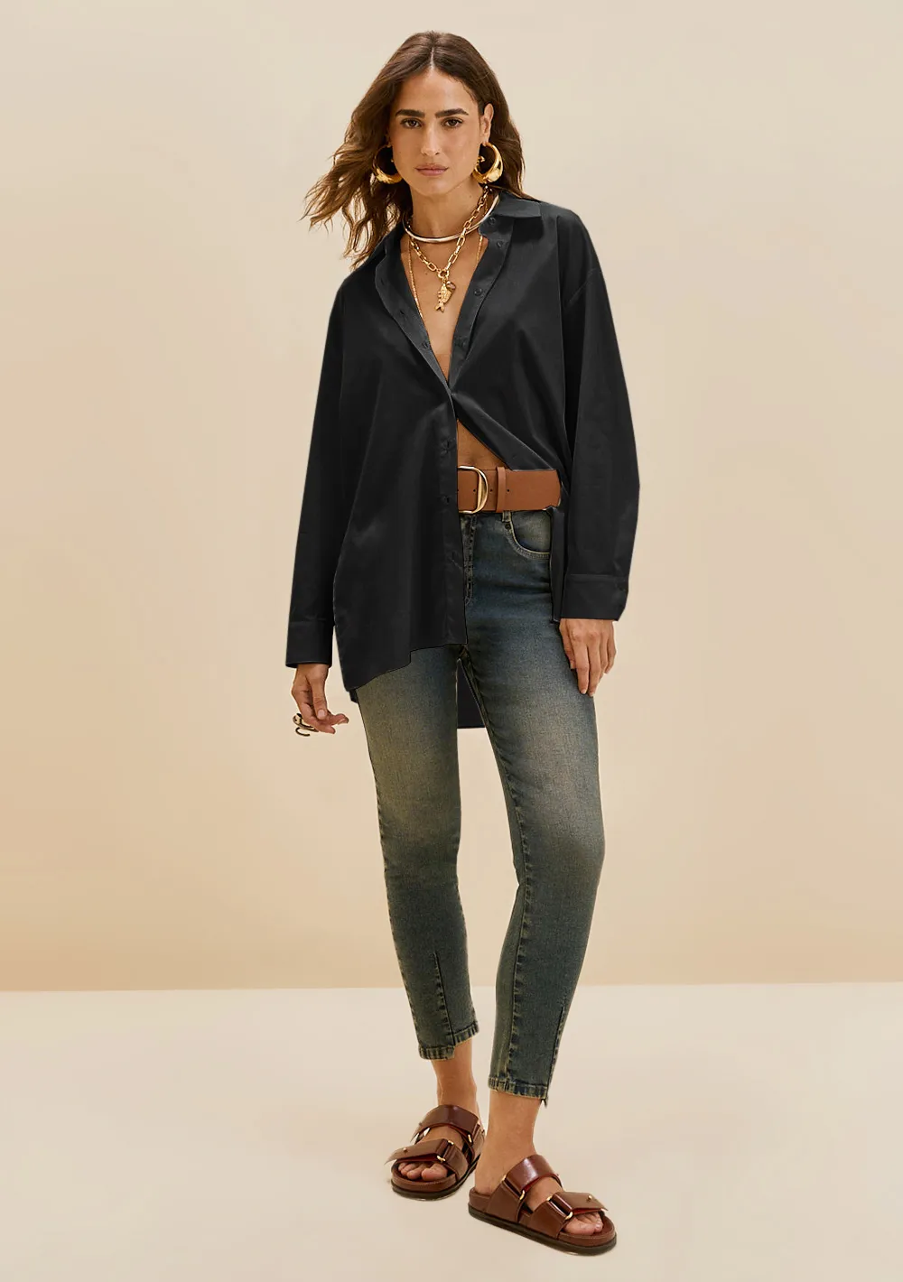 Camisa Morena Rosa Solta Gola Clássica Manga Longa Alongada Preto