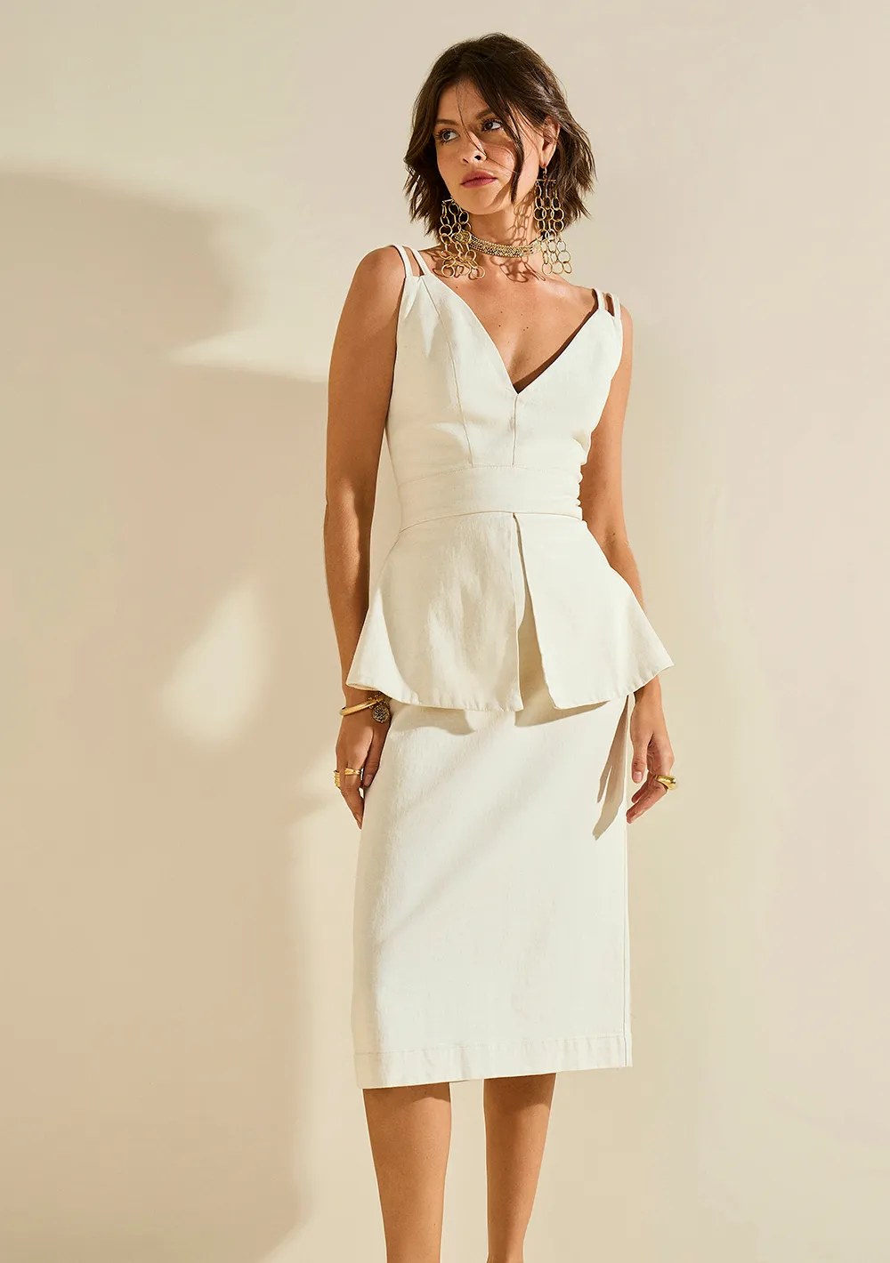 Vestido Morena Rosa Solto Decote V Com Alça Midi Bege