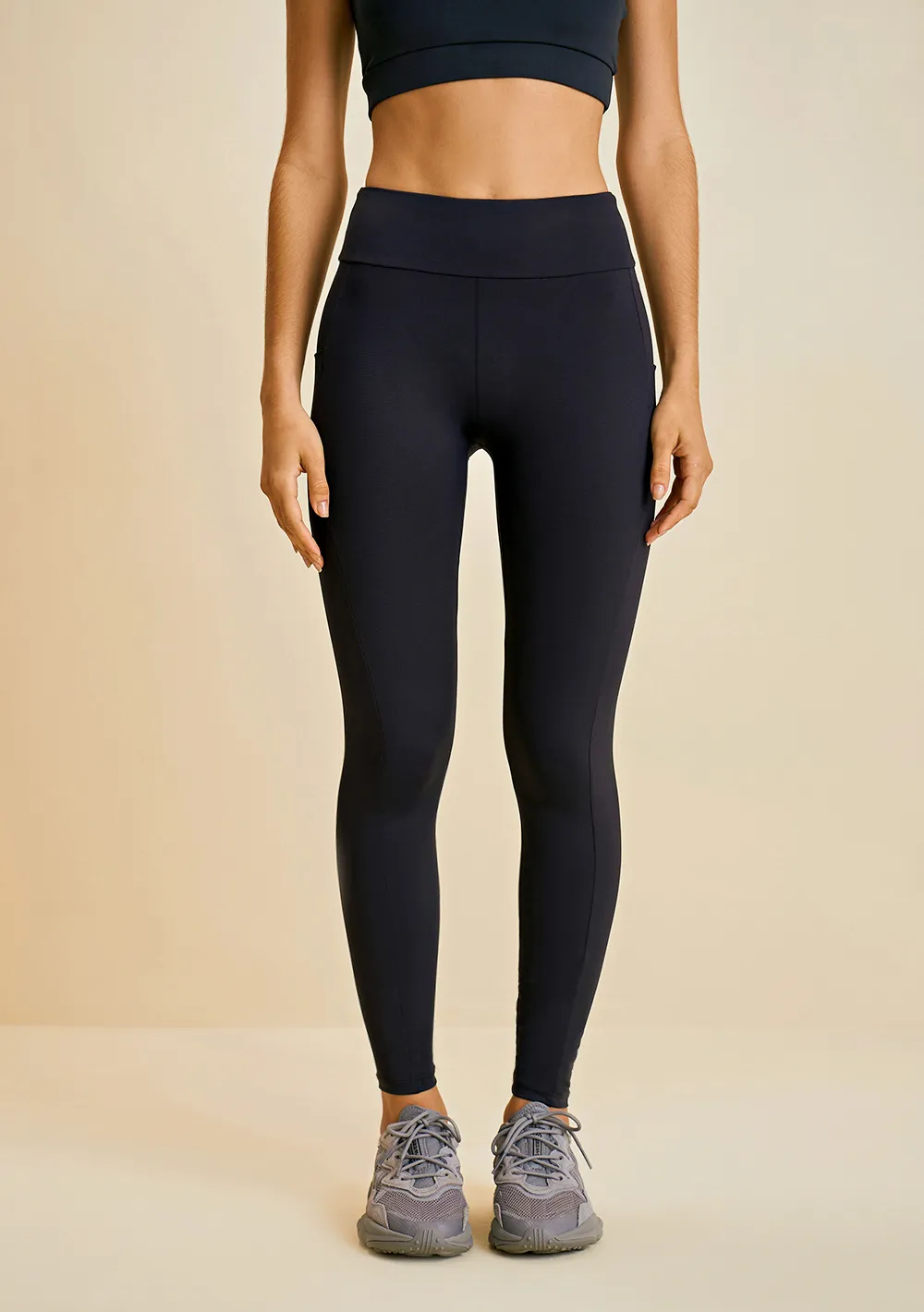 Calça Morena Rosa Legging Cós Intermediário Bolso Lateral Preto