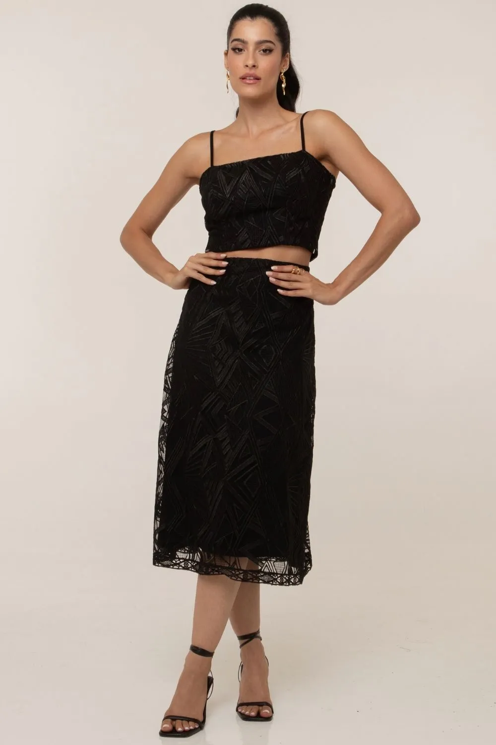 Saia Midi Renda Bordado Geométrico Smk Preto