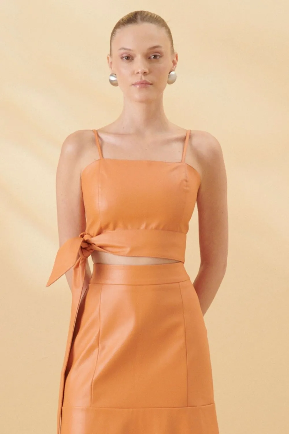 Cropped Couro Pu Amarração Liso Smk Laranja Médio