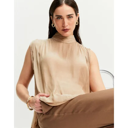 Blusa Gola Alta Franzida