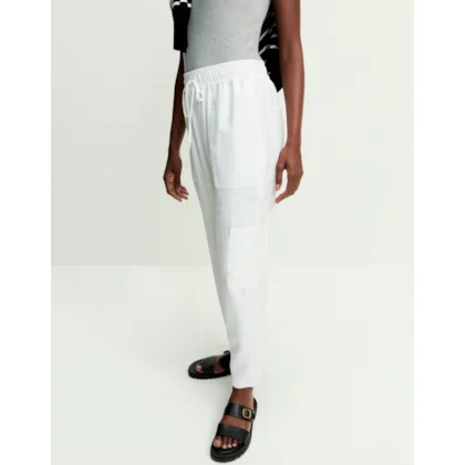 Calça Slim Com Bolsos