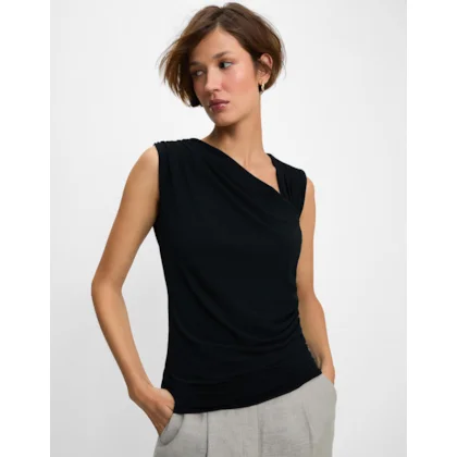 Blusa Malha Decote Assimétrico