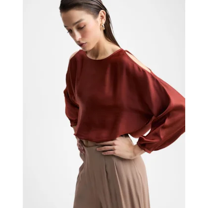 Blusa Ampla Detalhe Ombro