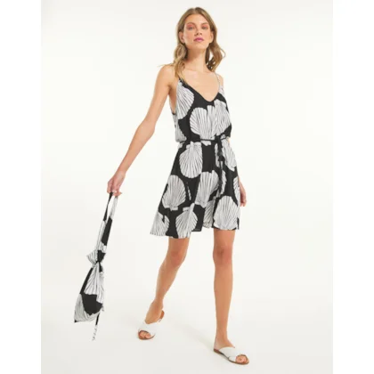 Vestido Curto Recortes Conchas Pb