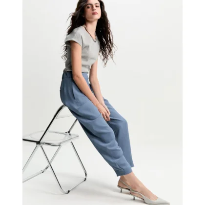 Calça Carrot Pregas