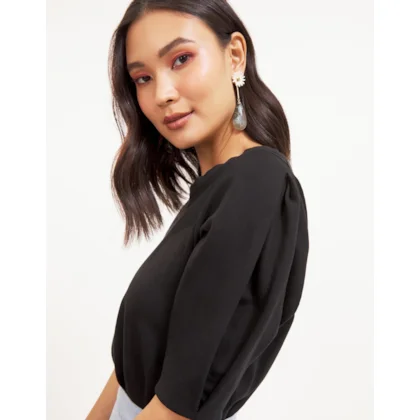 T-Shirt Malha Manga Prega