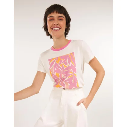 T-Shirt Retilínea Folhagem