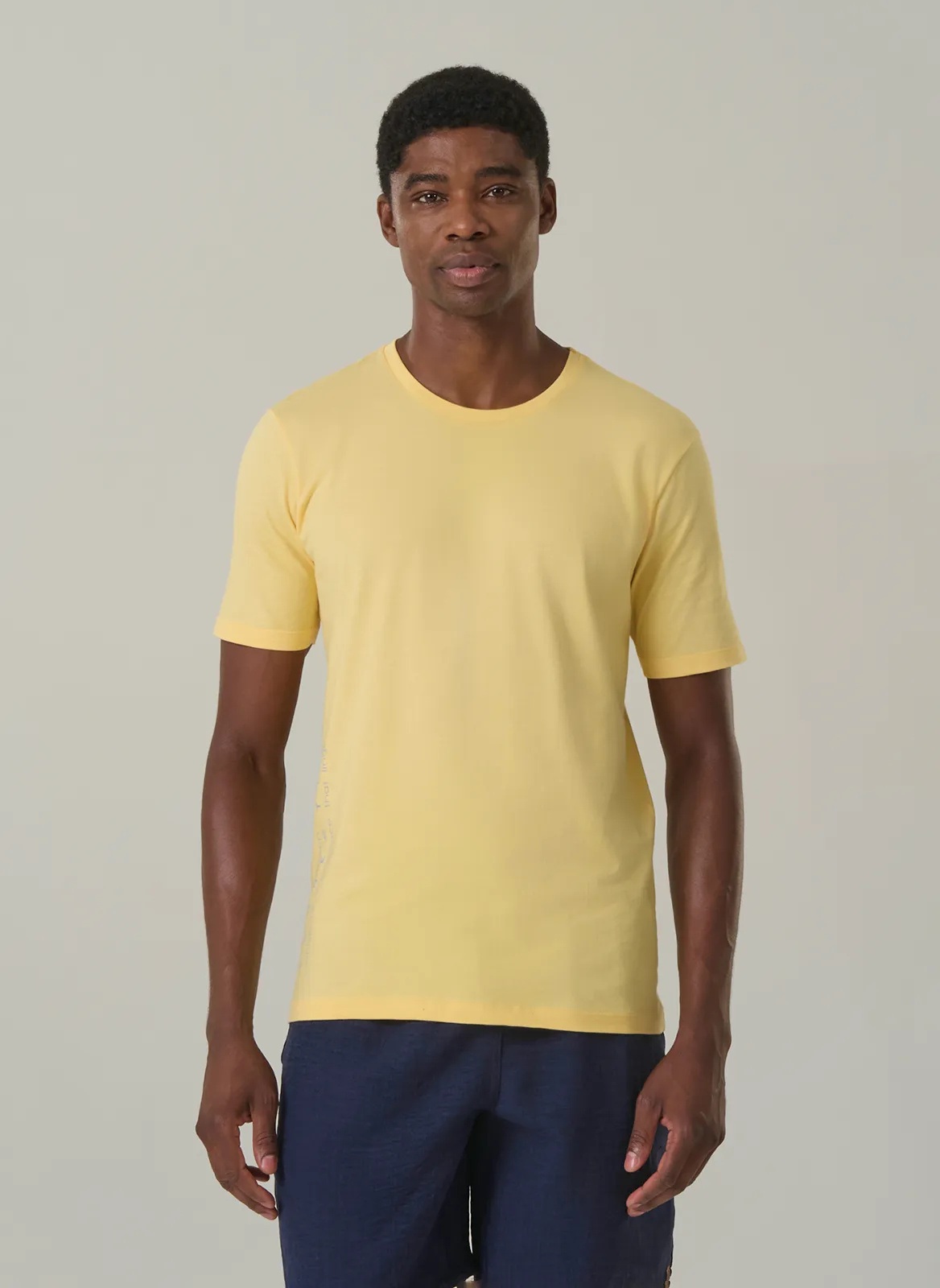 Camiseta Malha Penteada Estampada