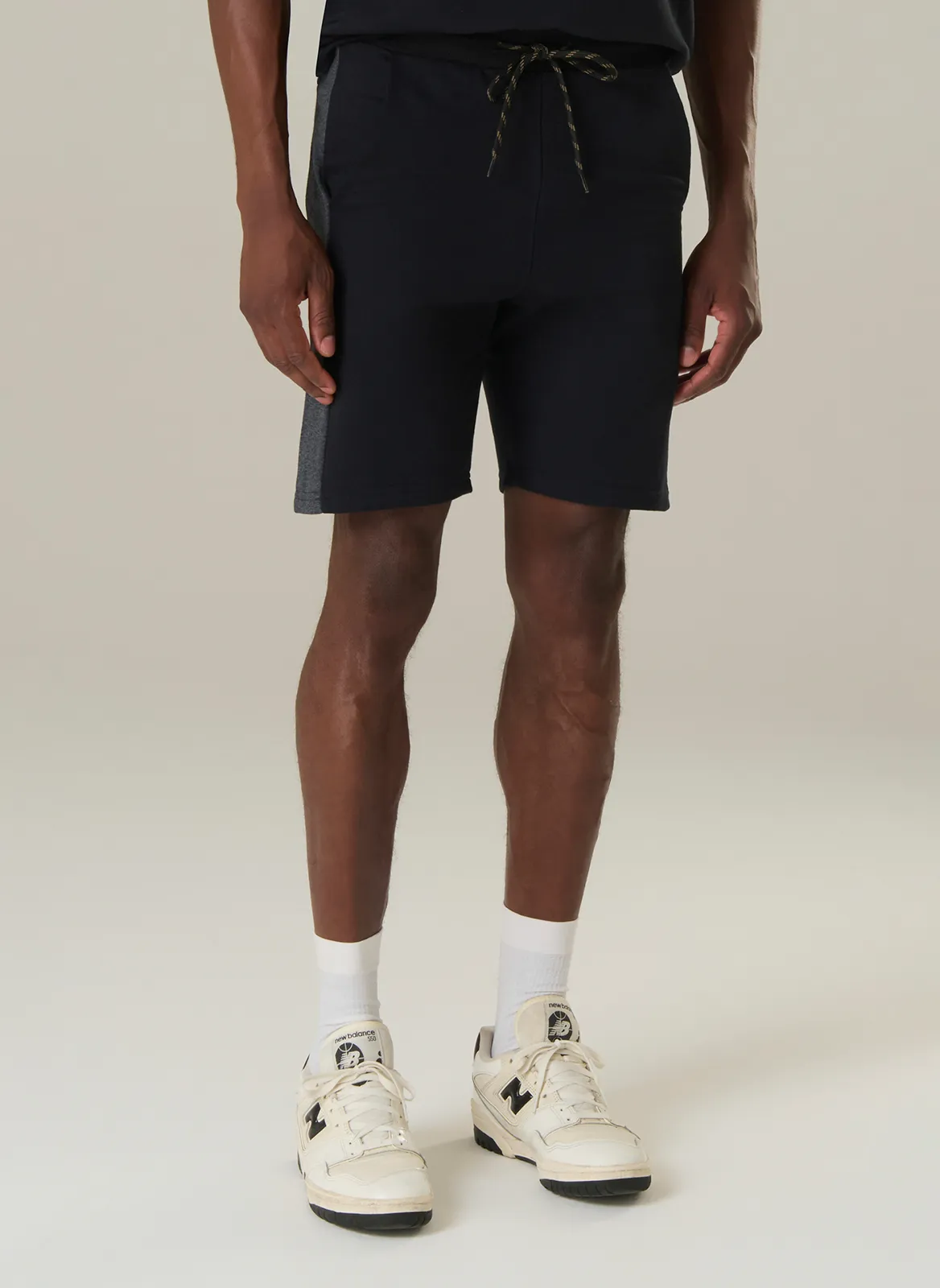 Bermuda Moletom Detalhe Faixa