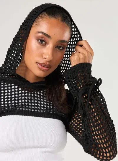 super cropped em tricô com capuz