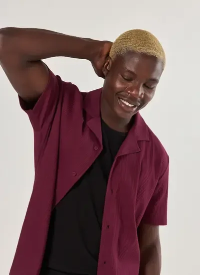 camisa bordô textura canelada