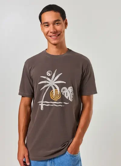 camiseta marrom estonada tropical