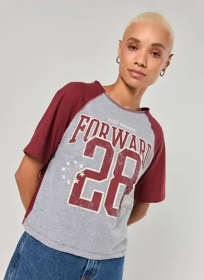 camiseta raglan cinza e vinho forward 28