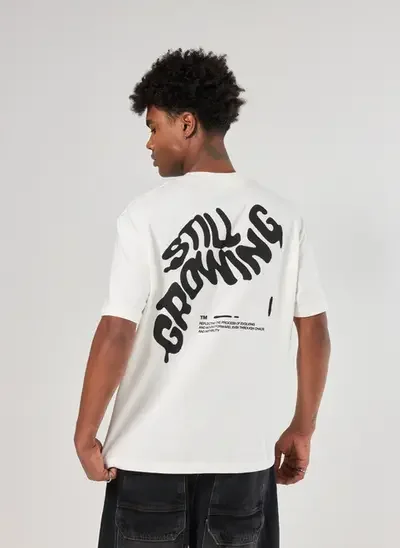camiseta comfort off-white still growing